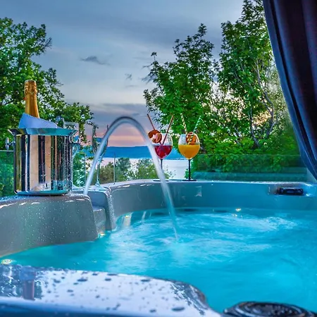 Aldeamento Turístico Adrialux Mobile Homes 3*