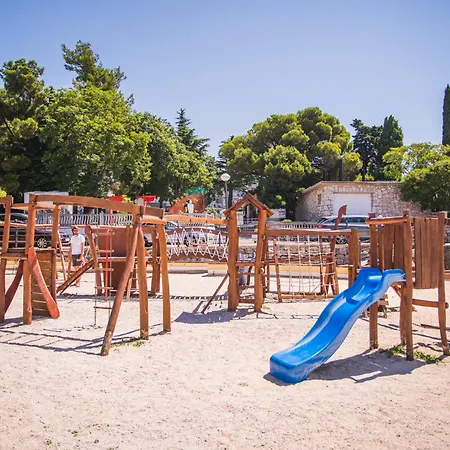 Kompleks wypoczynkowy Adrialux Mobile Homes Selce