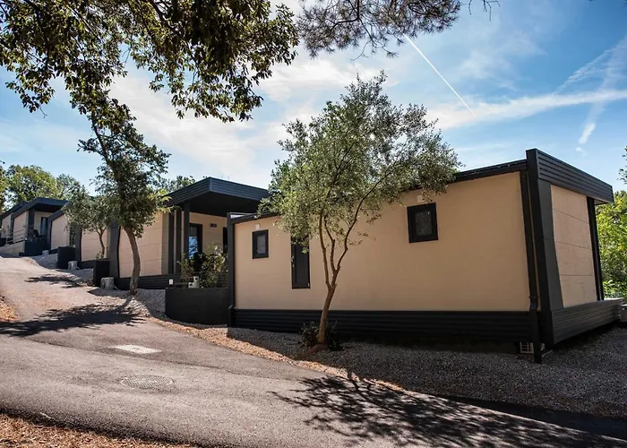 Parco vacanze Adrialux Mobile Homes Selce