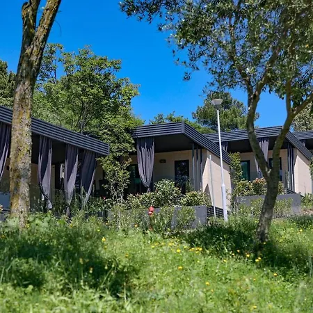 Kompleks wypoczynkowy Adrialux Mobile Homes Selce