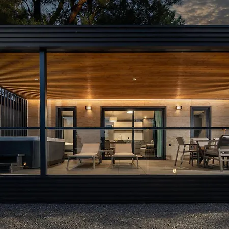 Πάρκο διακοπών Adrialux Mobile Homes 3*