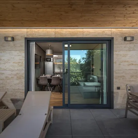 Adrialux Mobile Homes 3* Selce