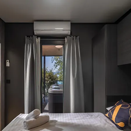 Adrialux Mobile Homes 3* Selce