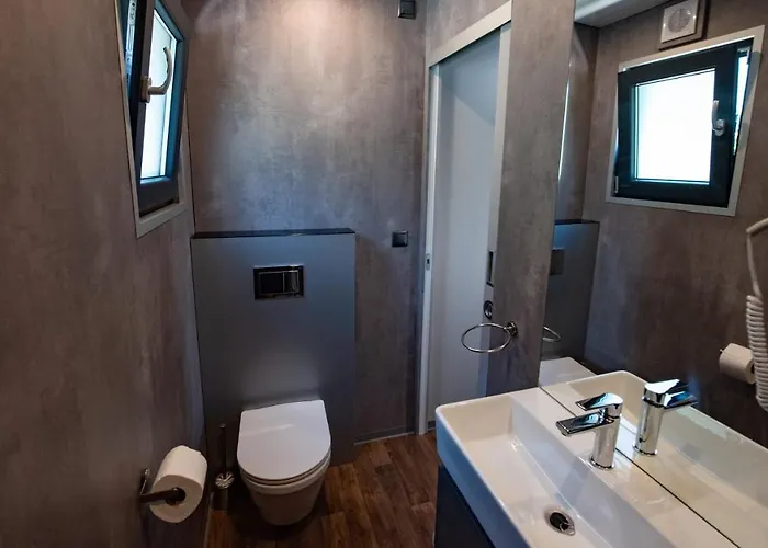 Adrialux Mobile Homes 3*