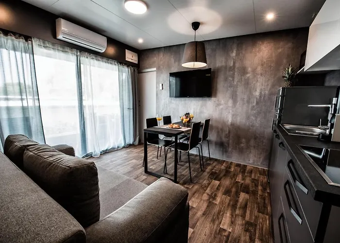 Adrialux Mobile Homes 3* Selce